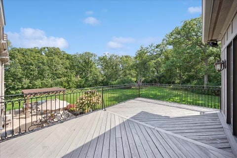 Tiny photo for 24 Bridlewood Road, Northbrook, IL 60062 (MLS # 12714458)