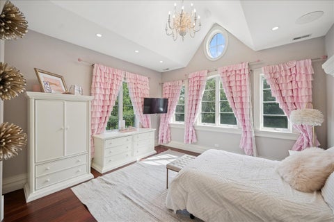 Tiny photo for 24 Bridlewood Road, Northbrook, IL 60062 (MLS # 12714458)