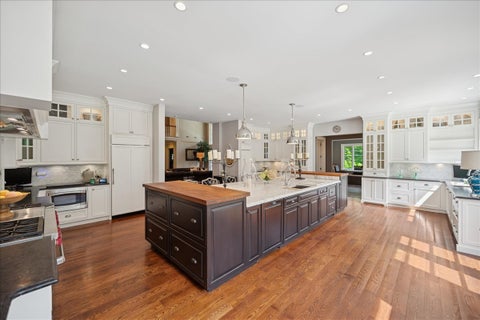 Tiny photo for 24 Bridlewood Road, Northbrook, IL 60062 (MLS # 12714458)