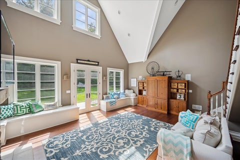 Tiny photo for 24 Bridlewood Road, Northbrook, IL 60062 (MLS # 12714458)