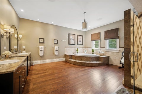 Tiny photo for 24 Bridlewood Road, Northbrook, IL 60062 (MLS # 12714458)