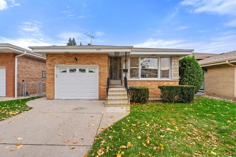 Photo of 4945 N Neva Avenue, Chicago, IL 60656 (MLS # 12693704)