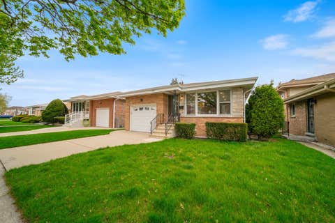 Tiny photo for 4945 N Neva Avenue, Chicago, IL 60656 (MLS # 12693704)