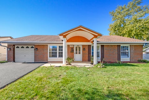 Photo of 7650 Northway Drive, Hanover Park, IL 60133 (MLS # 12785540)