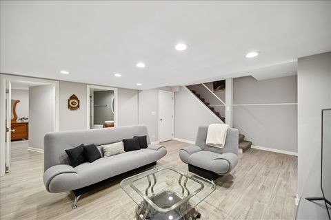 Tiny photo for 2130 Magnolia Lane, Highland Park, IL 60035 (MLS # 12505194)