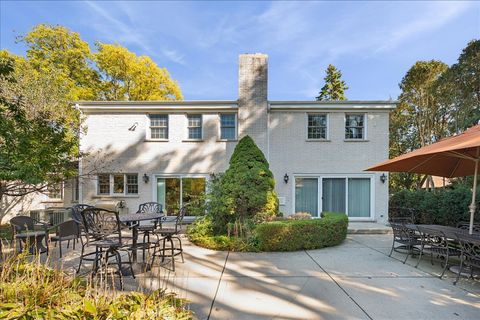 Tiny photo for 2130 Magnolia Lane, Highland Park, IL 60035 (MLS # 12505194)