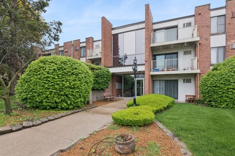 300 W Fullerton Avenue 108 Addison IL 60101