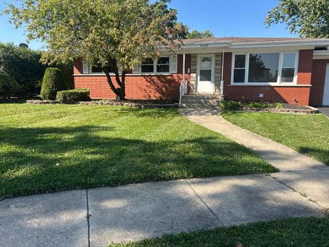 Tiny photo for 16550 Elm Court, South Holland, IL 60473 (MLS # 12485984)