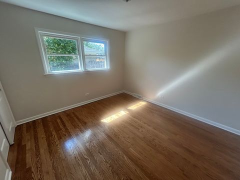 Tiny photo for 16550 Elm Court, South Holland, IL 60473 (MLS # 12485984)