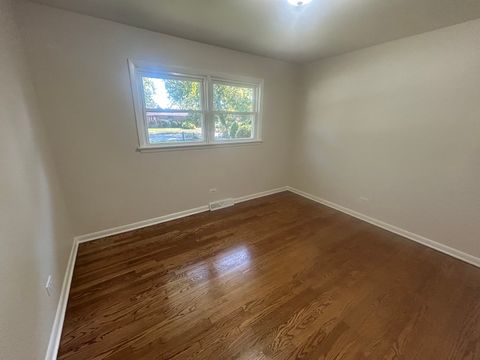 Tiny photo for 16550 Elm Court, South Holland, IL 60473 (MLS # 12485984)