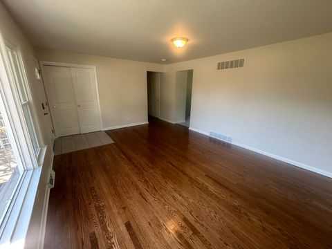 Tiny photo for 16550 Elm Court, South Holland, IL 60473 (MLS # 12485984)