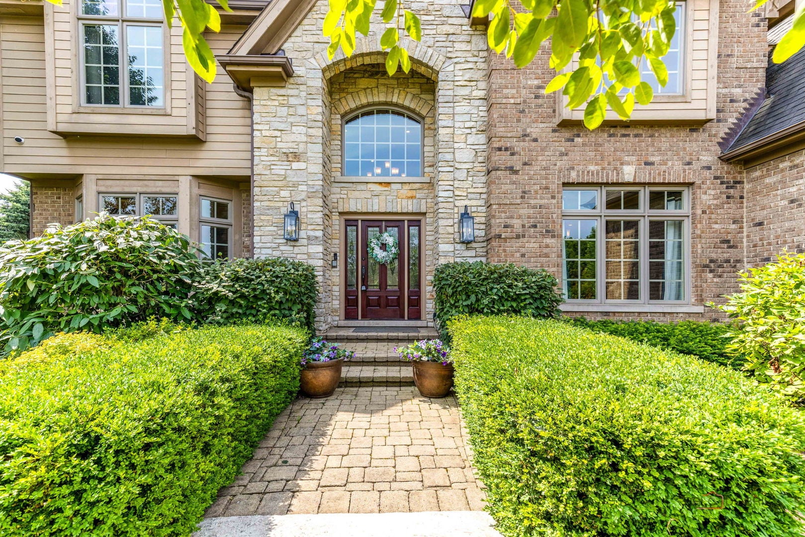 37W209 Deer Pond Court