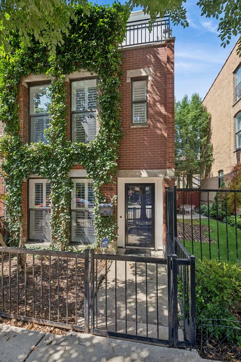Photo of 1706 N Bissell Street, Chicago, IL 60614 (MLS # 12708244)