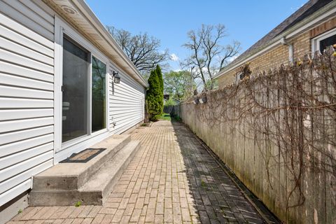 Tiny photo for 1041 Forest Avenue, Deerfield, IL 60015 (MLS # 12626932)