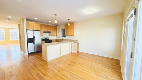Tiny photo for 4166 S Emerald Street, Chicago, IL 60609 (MLS # 12557307)