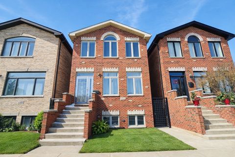Photo of 4166 S Emerald Street, Chicago, IL 60609 (MLS # 12557307)
