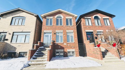 Photo of 4166 S Emerald Street, Chicago, IL 60609 (MLS # 12557307)