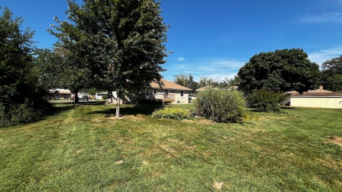 Tiny photo for 105 W Jackson Street W, Mahomet, IL 61853 (MLS # 12764330)