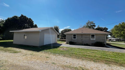 Tiny photo for 105 W Jackson Street W, Mahomet, IL 61853 (MLS # 12764330)