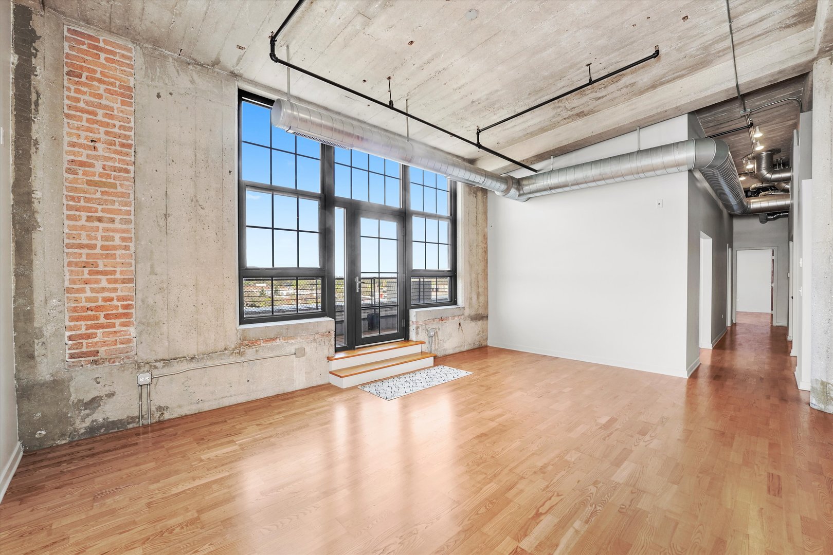 3963 W Belmont Avenue 613