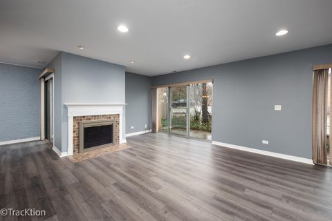 Tiny photo for 5919 Oakwood Drive #141F, Lisle, IL 60532 (MLS # 12592485)