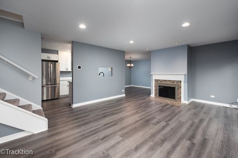 Tiny photo for 5919 Oakwood Drive #141F, Lisle, IL 60532 (MLS # 12592485)