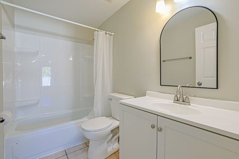 Tiny photo for 1128 Quanset Court #1128, Schaumburg, IL 60194 (MLS # 12497223)