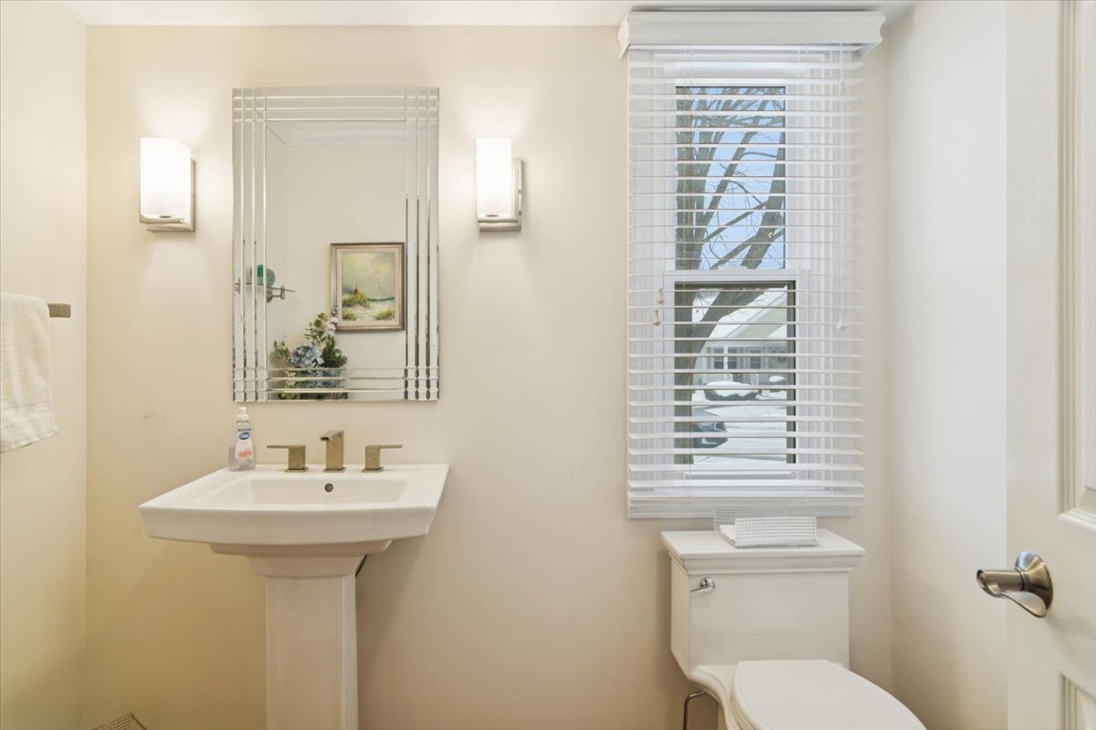 472 Park Barrington Drive