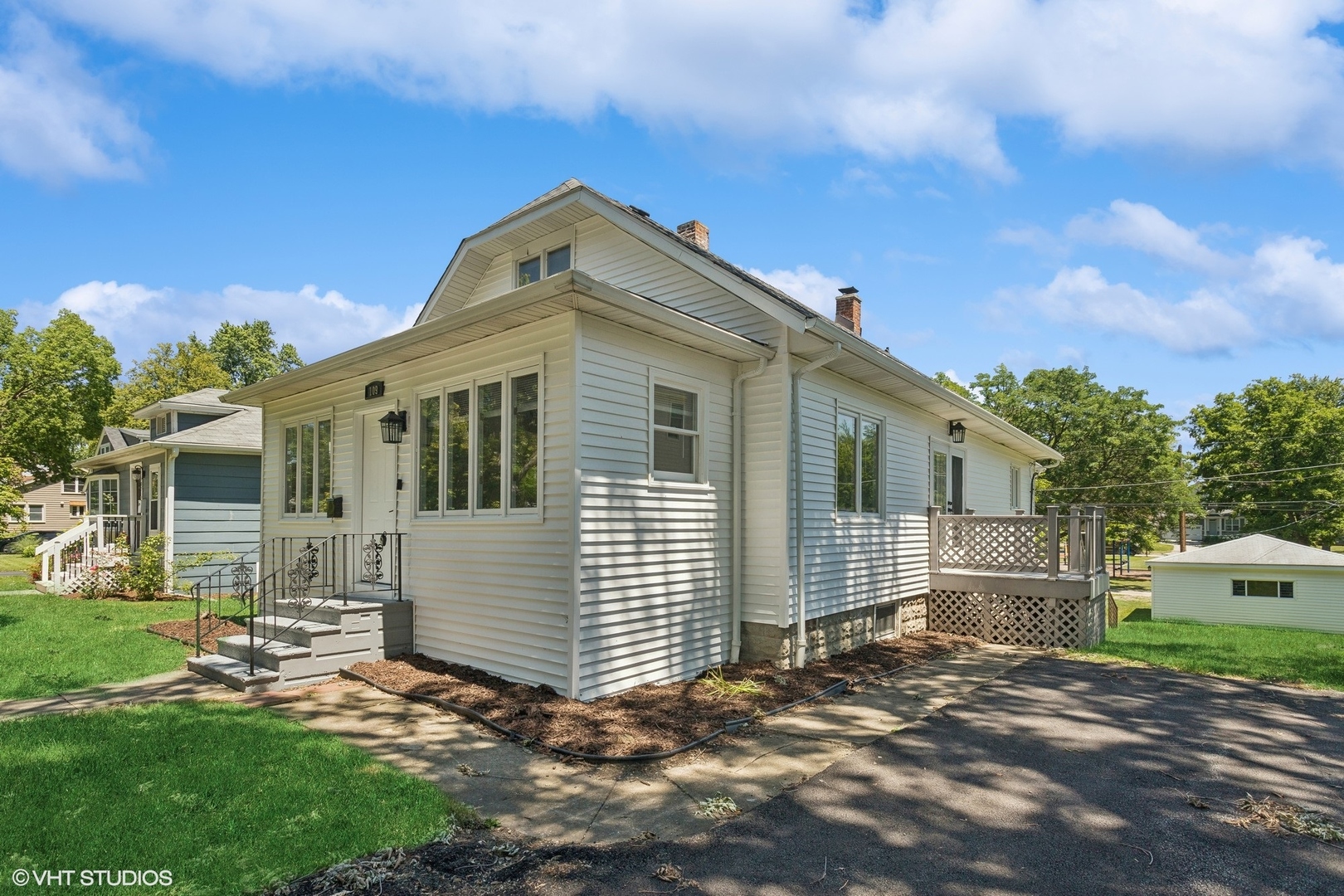 View Westmont, IL 60559 house