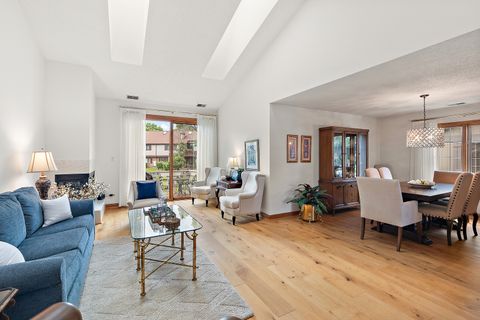 Tiny photo for 13332 S Oakview Court #V4, Palos Heights, IL 60463 (MLS # 12466319)