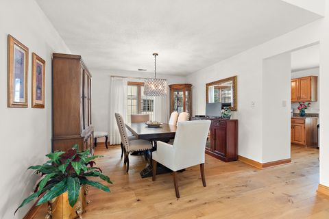 Tiny photo for 13332 S Oakview Court #V4, Palos Heights, IL 60463 (MLS # 12466319)