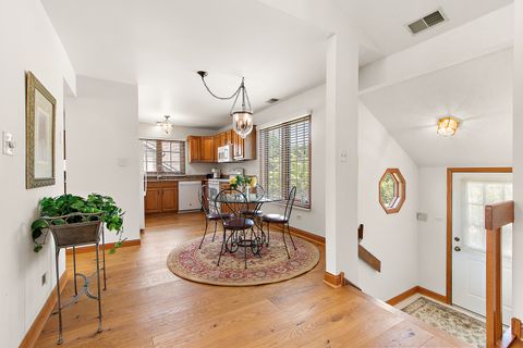 Tiny photo for 13332 S Oakview Court #V4, Palos Heights, IL 60463 (MLS # 12466319)