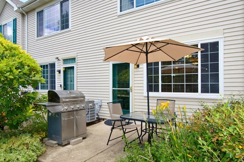 Tiny photo for 7411 Grandview Court, Carpentersville, IL 60110 (MLS # 12752931)