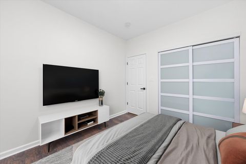 Tiny photo for 4734 S Saint Lawrence Avenue #1N, Chicago, IL 60615 (MLS # 12468440)