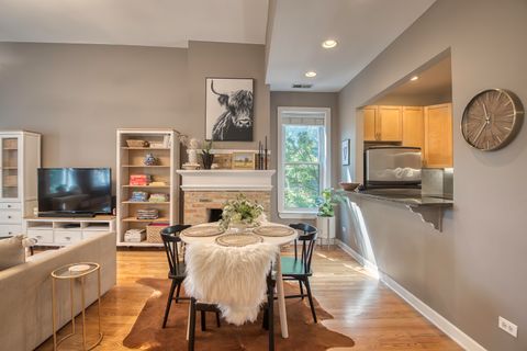 Tiny photo for 2300 N Southport Avenue #3F, Chicago, IL 60614 (MLS # 12466282)