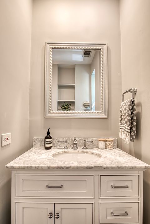 Tiny photo for 2300 N Southport Avenue #3F, Chicago, IL 60614 (MLS # 12466282)