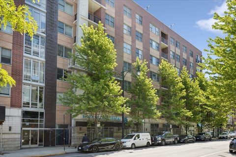Photo of 873 N Larrabee Street #312, Chicago, IL 60610 (MLS # 12648433)