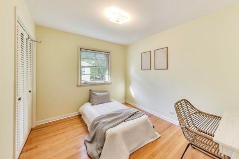 Tiny photo for 222 S Dwyer Avenue, Arlington Heights, IL 60005 (MLS # 12497659)