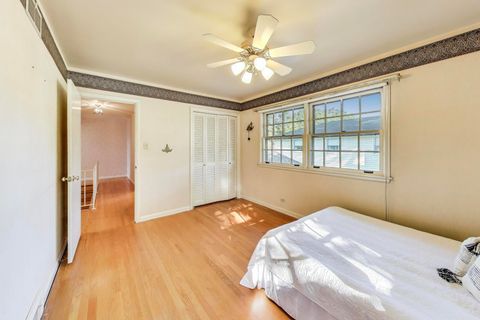 Tiny photo for 222 S Dwyer Avenue, Arlington Heights, IL 60005 (MLS # 12497659)