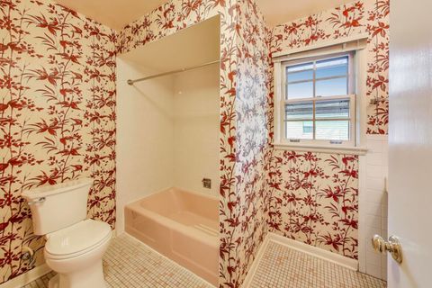 Tiny photo for 222 S Dwyer Avenue, Arlington Heights, IL 60005 (MLS # 12497659)