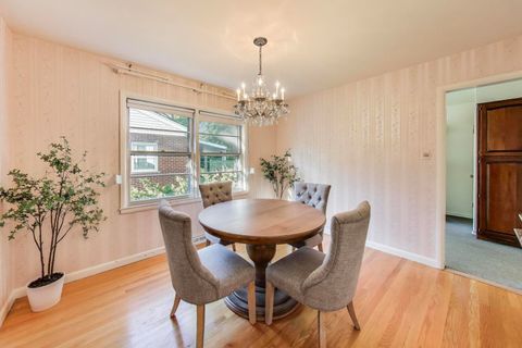 Tiny photo for 222 S Dwyer Avenue, Arlington Heights, IL 60005 (MLS # 12497659)