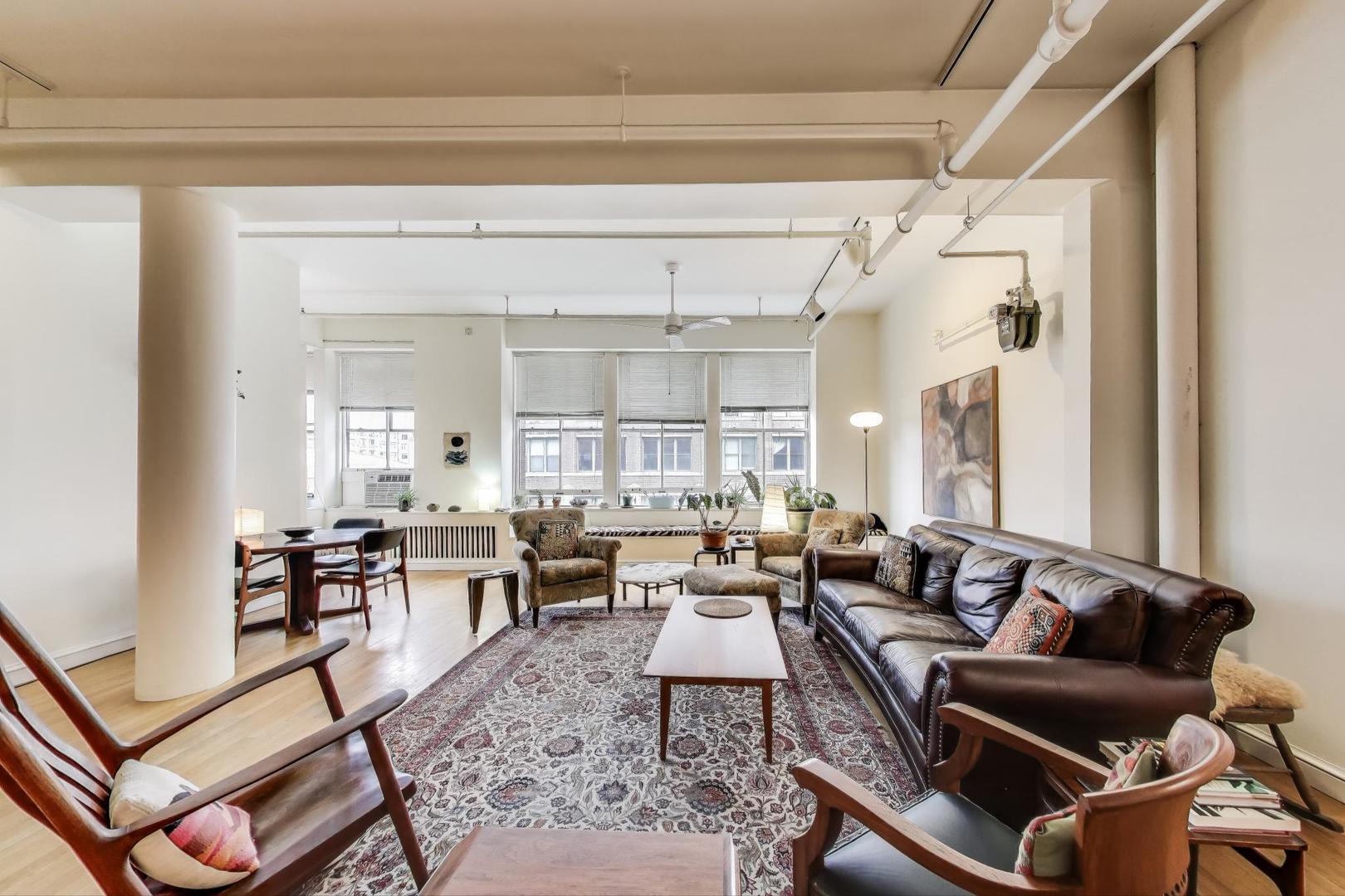 727 S Dearborn Street 311