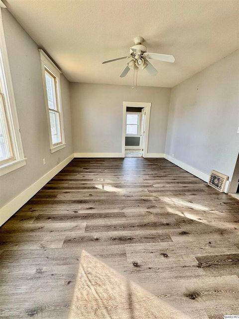 Tiny photo for 1430 College Ave, Quincy, IL 62301 (MLS # 12593149)