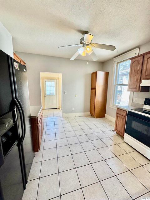 Tiny photo for 1430 College Ave, Quincy, IL 62301 (MLS # 12593149)