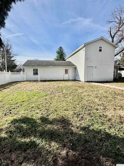 Tiny photo for 1430 College Ave, Quincy, IL 62301 (MLS # 12593149)
