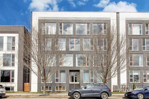 826 W Cullerton Street 2E Chicago IL 60608