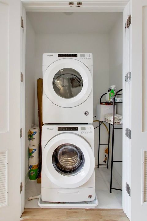 Tiny photo for 826 W Cullerton Street #2E, Chicago, IL 60608 (MLS # 12618400)