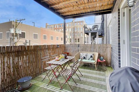 Tiny photo for 826 W Cullerton Street #2E, Chicago, IL 60608 (MLS # 12618400)