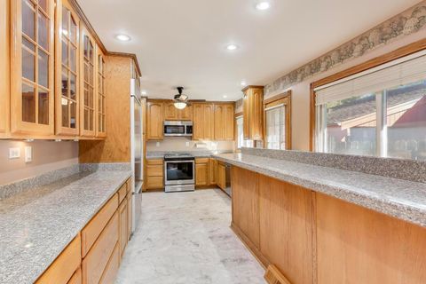 Tiny photo for 828 Dell Road, Northbrook, IL 60062 (MLS # 12518124)