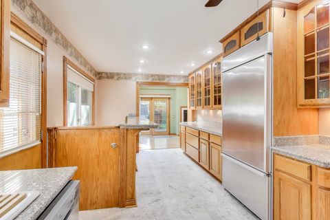 Tiny photo for 828 Dell Road, Northbrook, IL 60062 (MLS # 12518124)